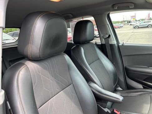 Used 2017 Chevrolet Trax LT w/ LT Convenience Package image 32