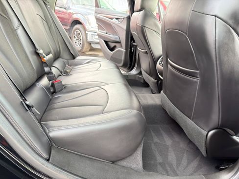 Used 2019 Buick LaCrosse Essence w/ Sun and Shade Package FWD image 34