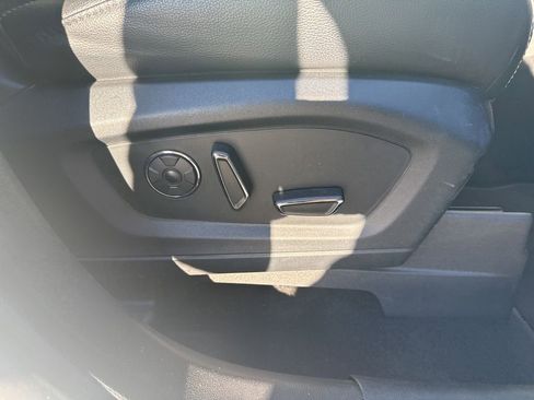 Certified 2020 Ford Explorer ST w/ Premium Technology Package image 34