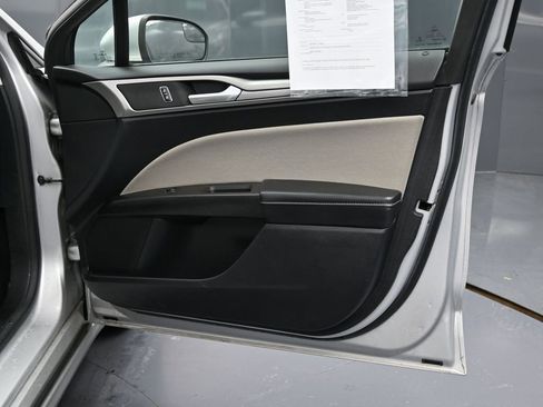 Used 2018 Ford Fusion S image 31