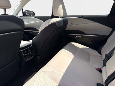 Used 2023 Lexus RX 350 AWD w/ Cold Area Package image 15