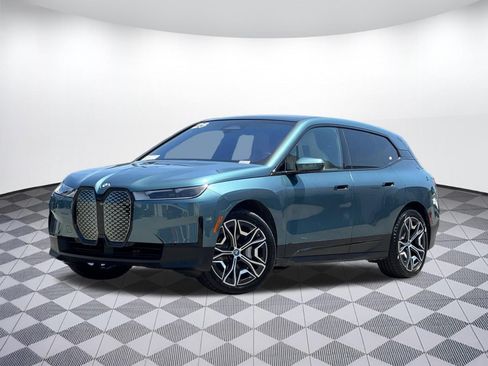Used 2023 BMW iX xDrive50 AWD/4WD image 1