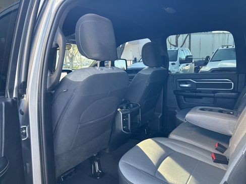 Used 2024 RAM 3500 Big Horn image 35