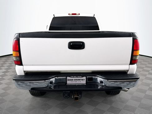 Used 2006 GMC Sierra 2500 SLT w/ Onstar Plus Package AWD/4WD image 6