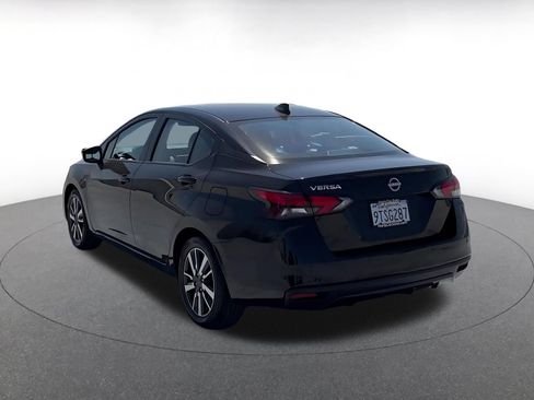 Used 2025 Nissan Versa SV FWD image 10