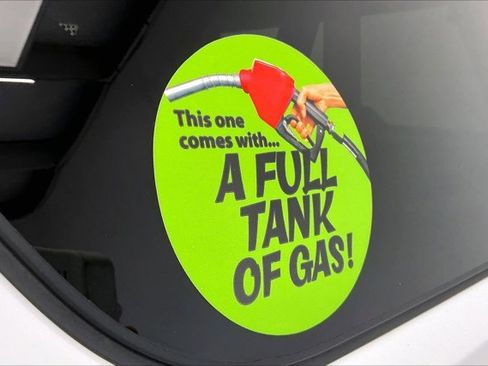 Used 2025 GMC Yukon XL Denali image 34