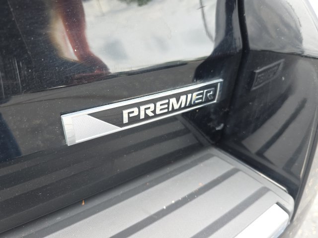 Used 2017 Chevrolet Suburban Premier AWD/4WD image 75