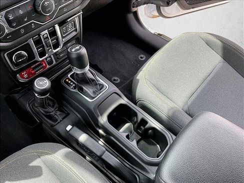 Used 2026 Jeep Wrangler Willys image 15