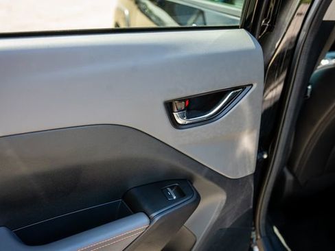 Certified 2024 Subaru Crosstrek 2.5i Limited w/ Crosstrek Mirror Package image 19