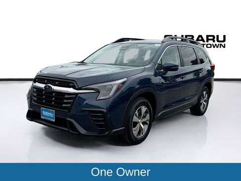 Used 2023 Subaru Ascent Premium w/ Convenience Package AWD/4WD image 3