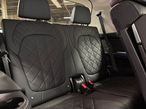 Used 2023 BMW X7 xDrive40i image 42