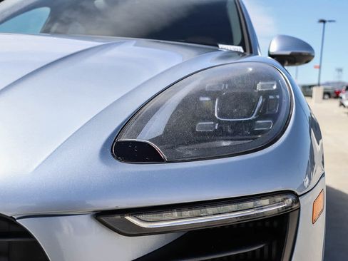 Used 2017 Porsche Macan S AWD/4WD image 7