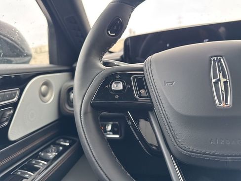 New 2025 Lincoln Aviator Black Label image 24