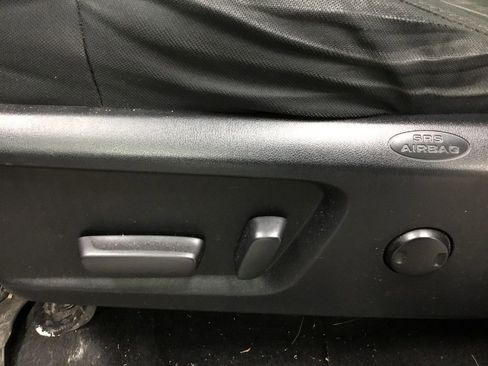 Used 2019 Toyota Tundra SR5 image 5