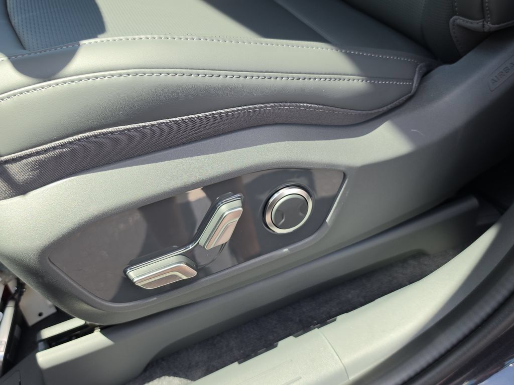New 2026 Kia EV9 Light RWD image 22