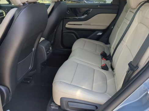 New 2026 Lincoln Corsair Reserve image 22