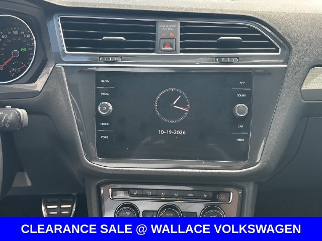 Used 2020 Volkswagen Tiguan SE R-Line FWD image 17