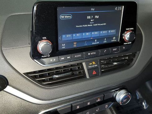 Certified 2024 Nissan Altima 2.5 S FWD image 17