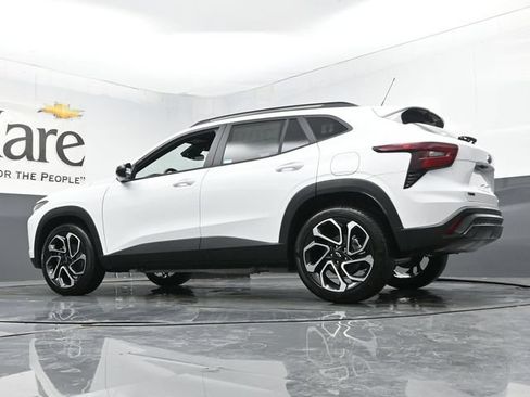New 2026 Chevrolet Trax RS w/ Sunroof Package FWD image 33