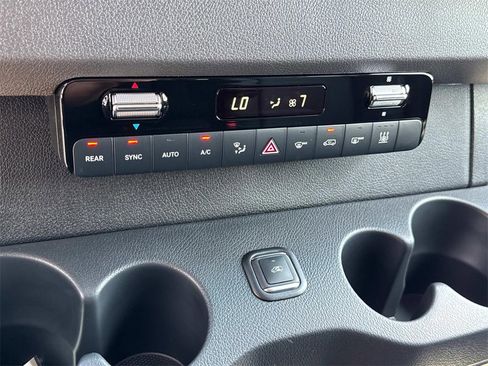 New 2025 Mercedes-Benz Sprinter 2500 image 32