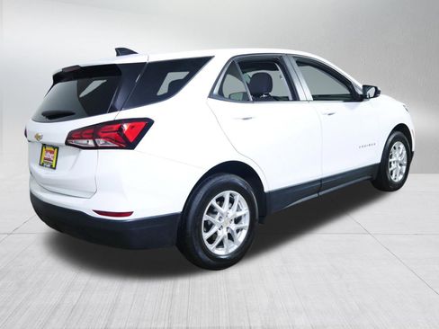 Used 2024 Chevrolet Equinox LS w/ LS Convenience Package FWD image 7