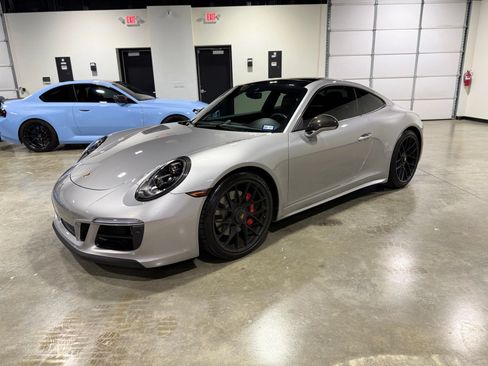 Used 2019 Porsche 911 Carrera 4 GTS AWD/4WD image 2