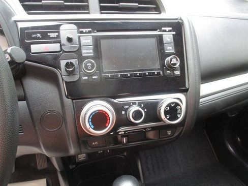 Used 2015 Honda Fit LX image 19