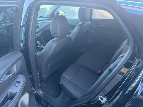 Used 2022 Buick Encore GX Preferred w/ Cold Weather Comfort Package image 19