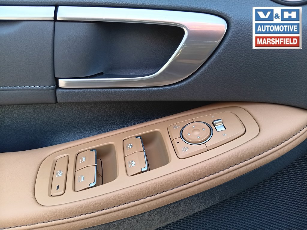 Used 2023 Hyundai Sonata Limited w/ Cargo Package FWD image 20