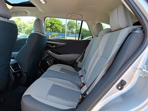Certified 2025 Subaru Outback Premium w/ Popular Package #1A AWD/4WD image 11