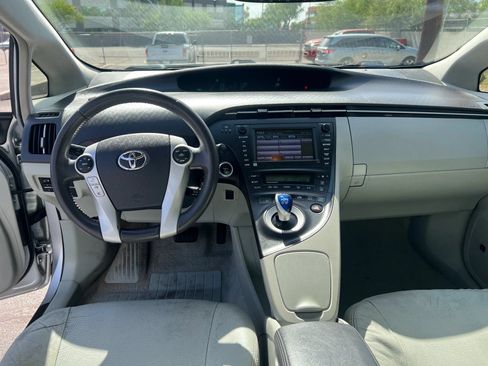Used 2010 Toyota Prius FWD image 11