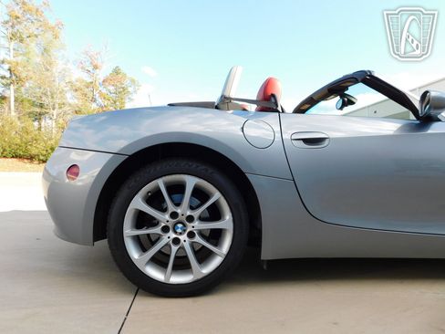 Used 2006 BMW Z4 3.0i RWD image 27