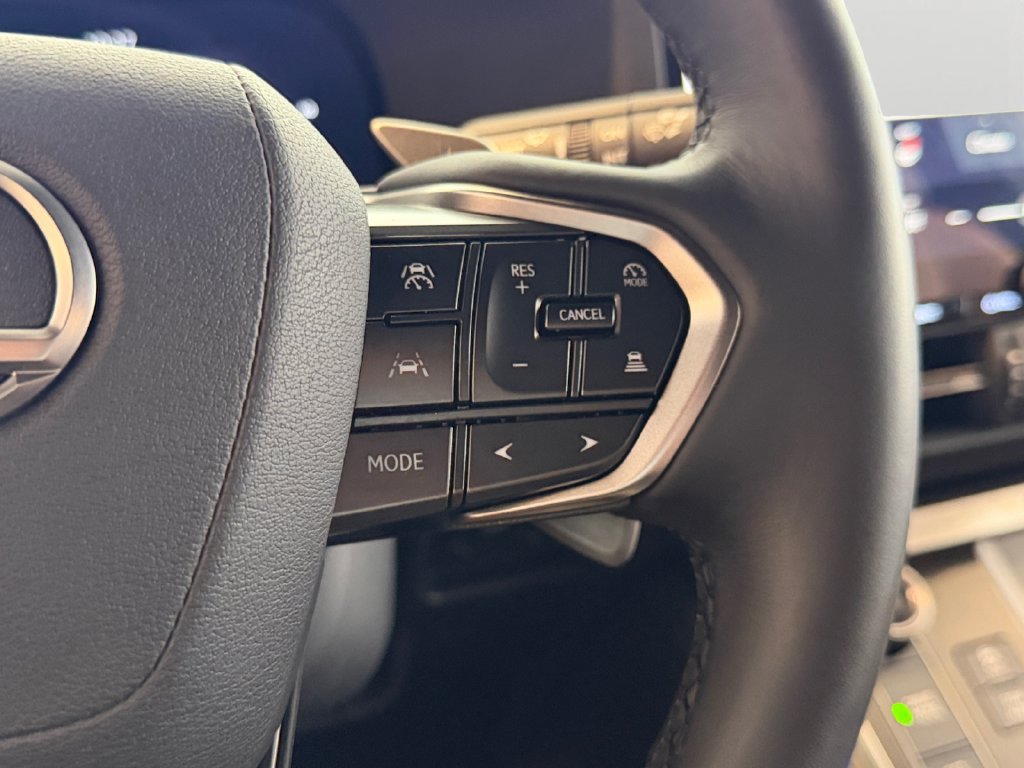 Certified 2025 Lexus GX 550 AWD/4WD image 19