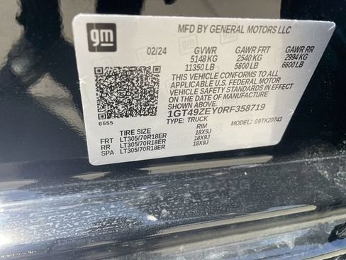 Used 2024 GMC Sierra 2500 AT4X AWD/4WD image 35