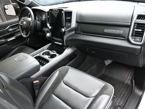 Used 2023 RAM 1500 Laramie AWD/4WD image 39
