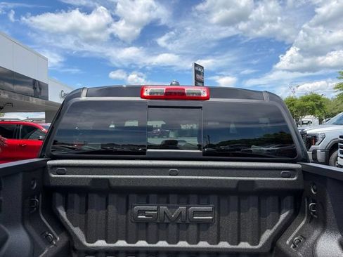 New 2026 GMC Canyon AT4 w/ Nightfall Edition AWD/4WD image 15