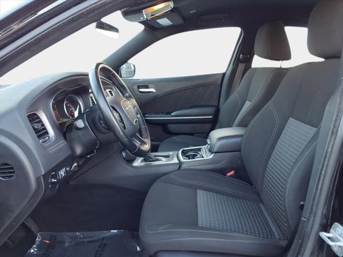 Used 2023 Dodge Charger SXT image 8