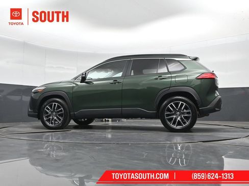 Used 2026 Toyota Corolla Cross XLE AWD/4WD image 42