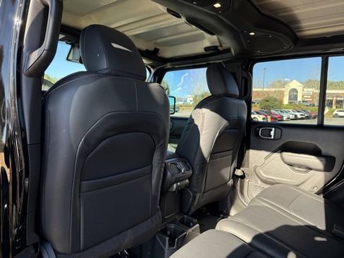 New 2025 Jeep Wrangler Sport S image 30