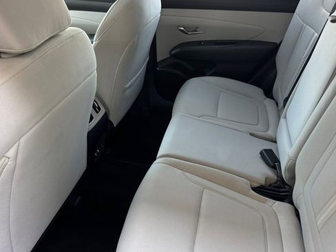 Used 2025 Hyundai Tucson SEL FWD image 12