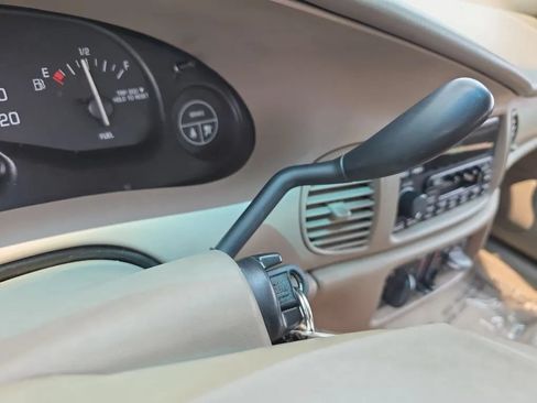 Used 2003 Buick Century Custom FWD image 18