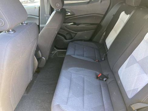 Used 2024 Chevrolet Trax RS w/ Sunroof Package FWD image 20