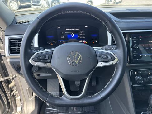 Used 2022 Volkswagen Atlas SE w/ Panoramic Sunroof Package image 30