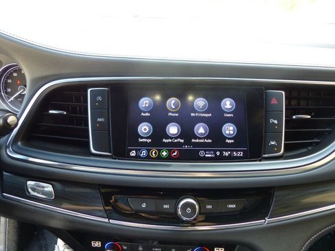 Used 2023 Buick Enclave Essence AWD/4WD image 28