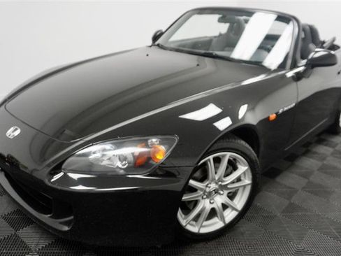 Used 2004 Honda S2000 CONVERTIBLE image 35