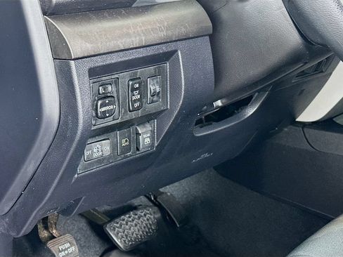 Used 2020 Toyota Tundra SR5 w/ SR5 Upgrade Package RWD image 10