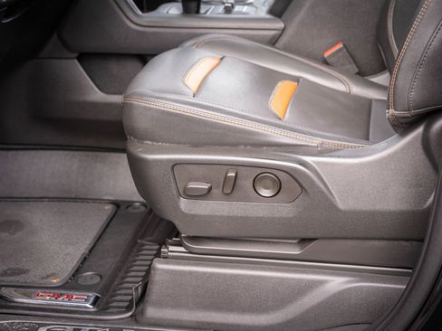 Used 2022 GMC Sierra 1500 AT4 w/ AT4 Premium Package AWD/4WD image 15