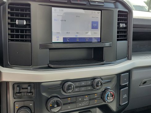 Used 2024 Ford F550 4x4 Regular Cab Super Duty image 12