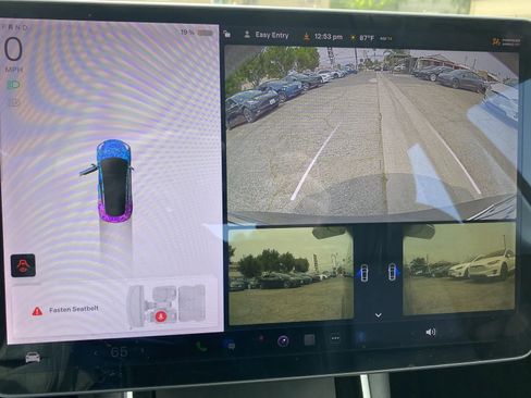 Used 2018 Tesla Model 3 Long Range image 16