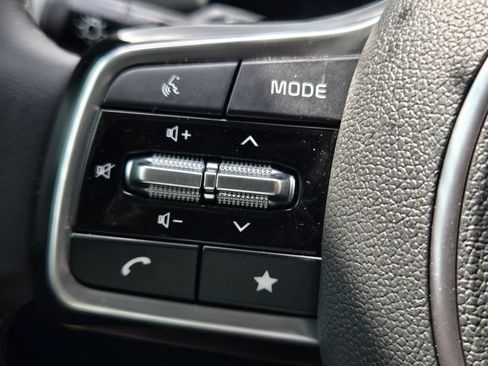 Used 2025 Kia Sorento EX w/ Panoramic Sunroof Package FWD image 23
